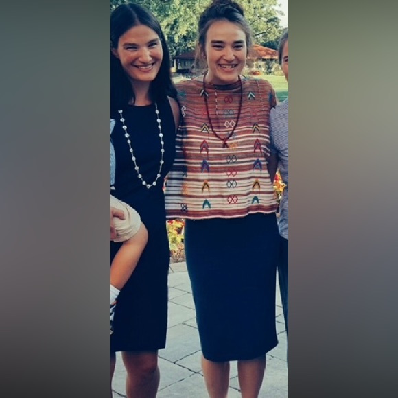 Tops - Excellent condition! Handwoven and Vintage Guatemalan top. Colorful & vibrant